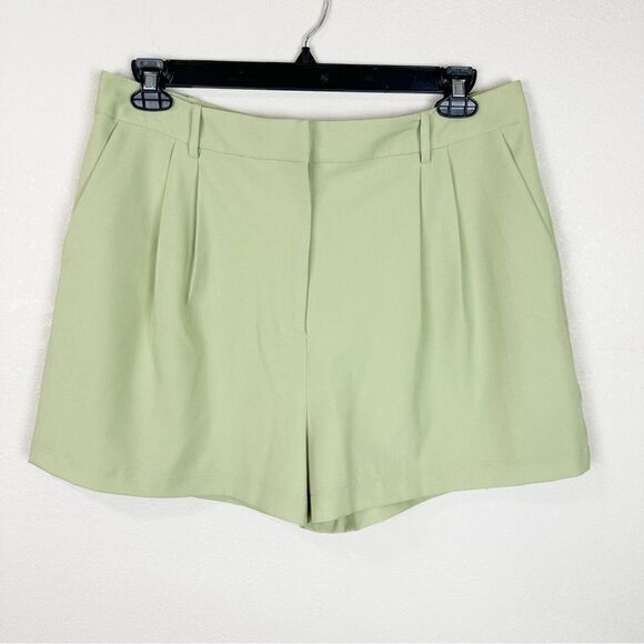 WAYF Pleated Front Shorts Lemons Size XL - Picture 3 of 6